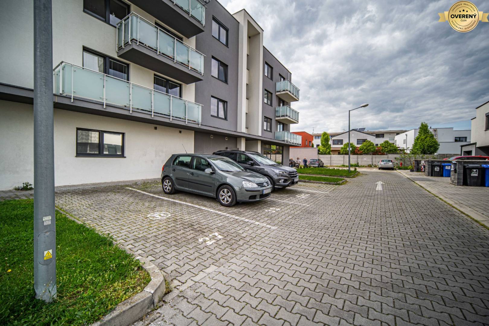 Dvojizbový byt na predaj - Pezinok centrum - parking