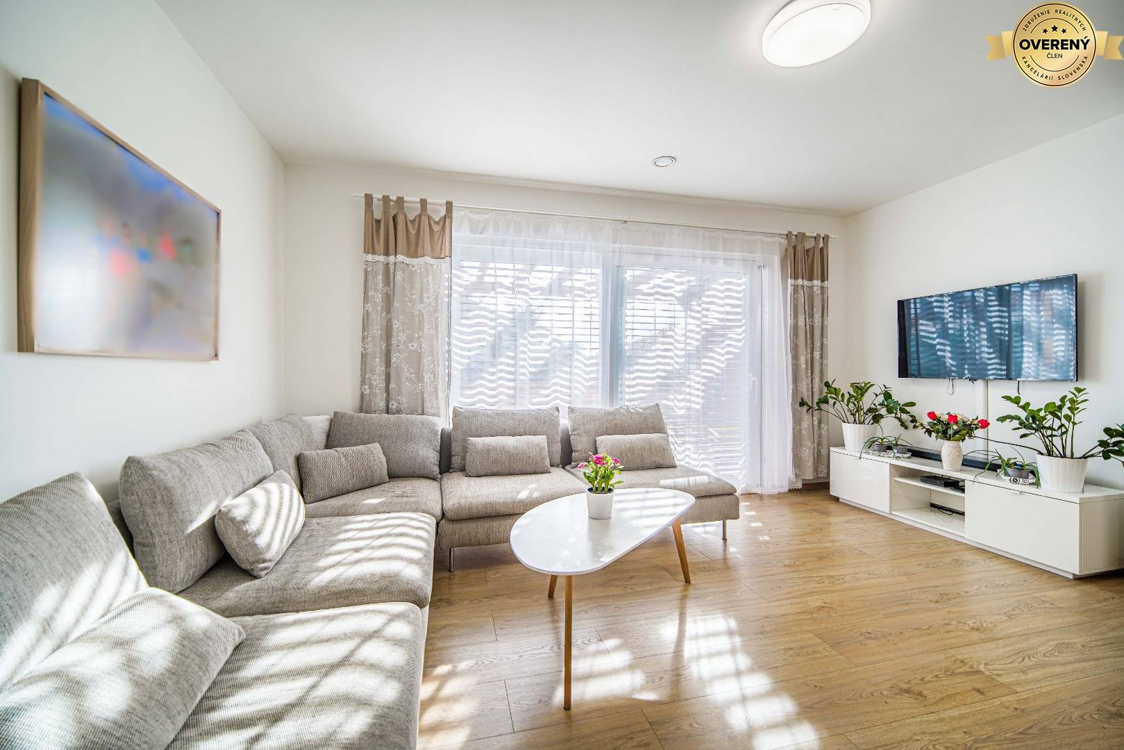 Rodinný dom Šenkvice - obývačka