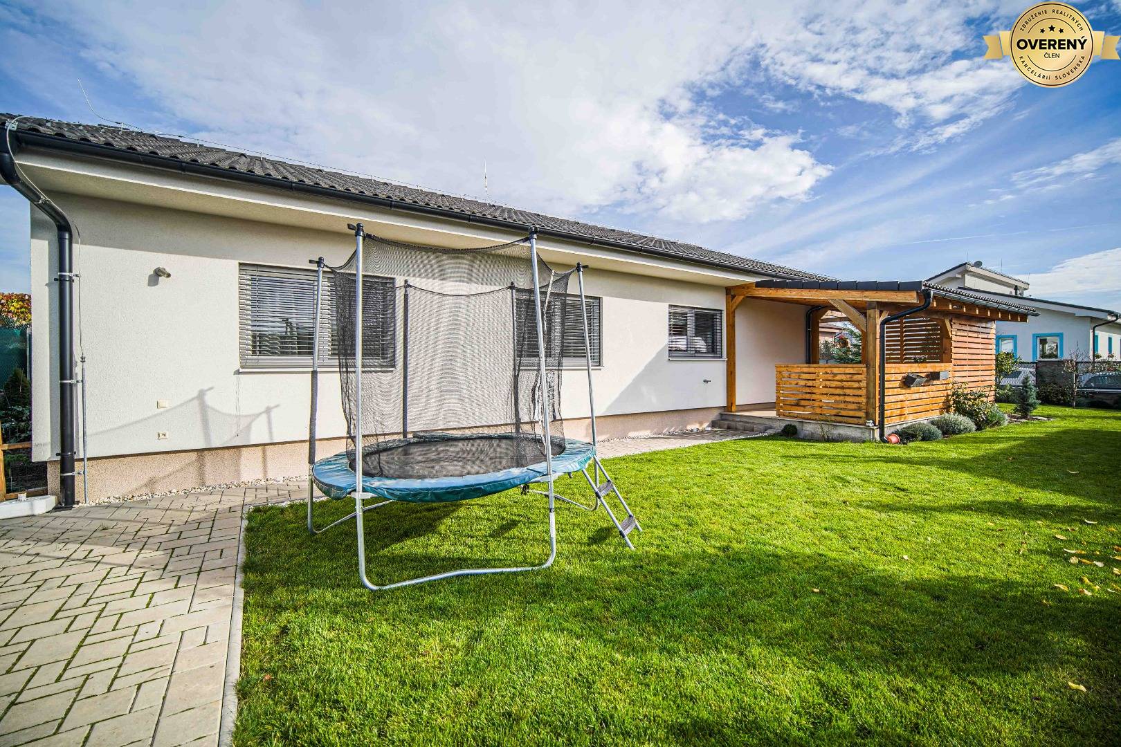 Rodinný dom Šenkvice - záhrada