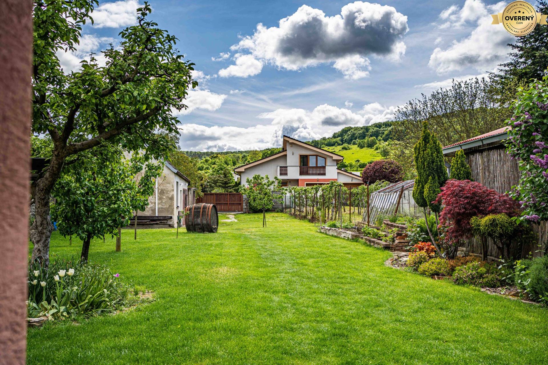 Rodinný dom na predaj Limbach centrum - záhrada