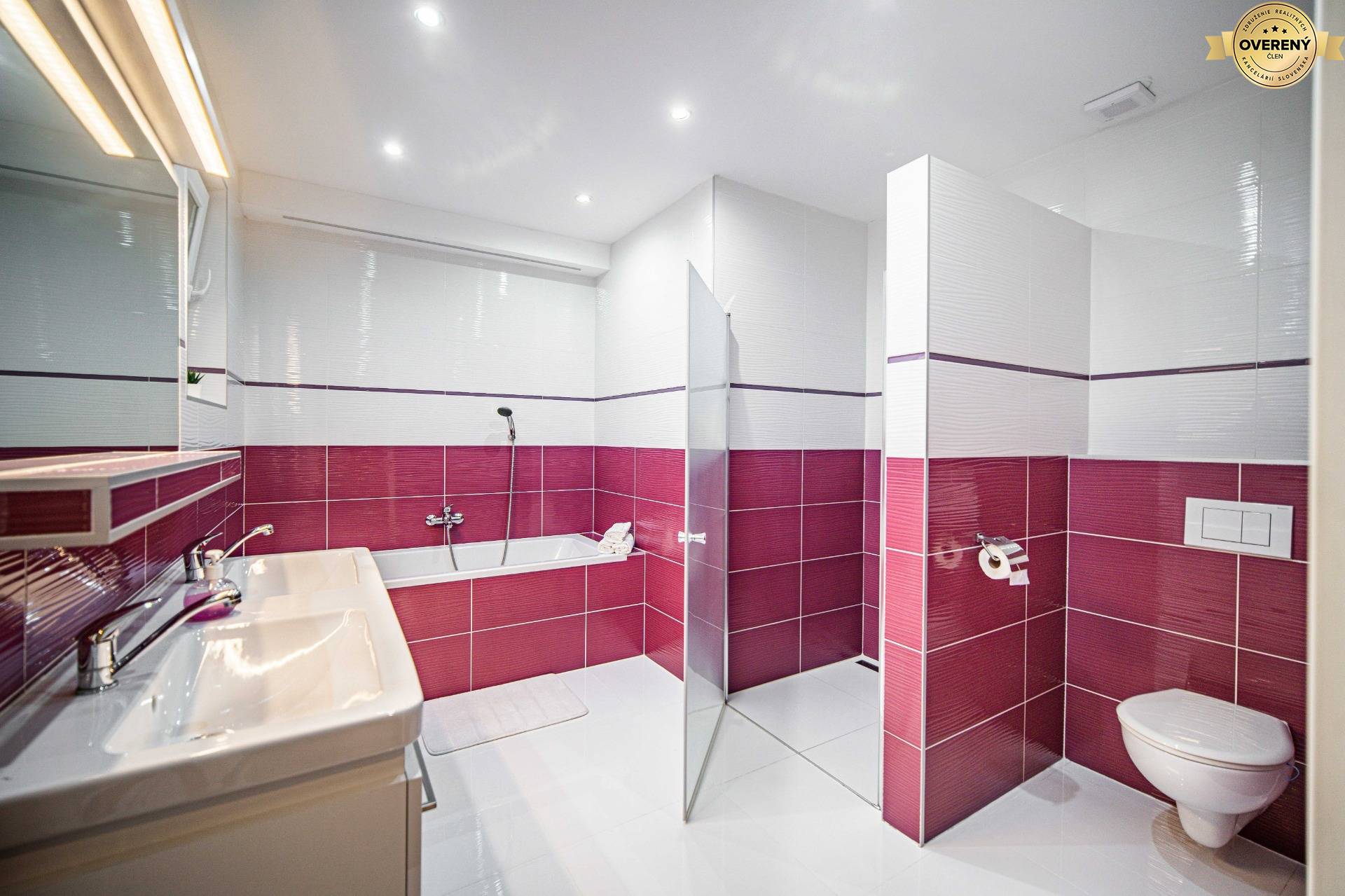 Rodinný dom na predaj Limbach centrum - kúpelňa