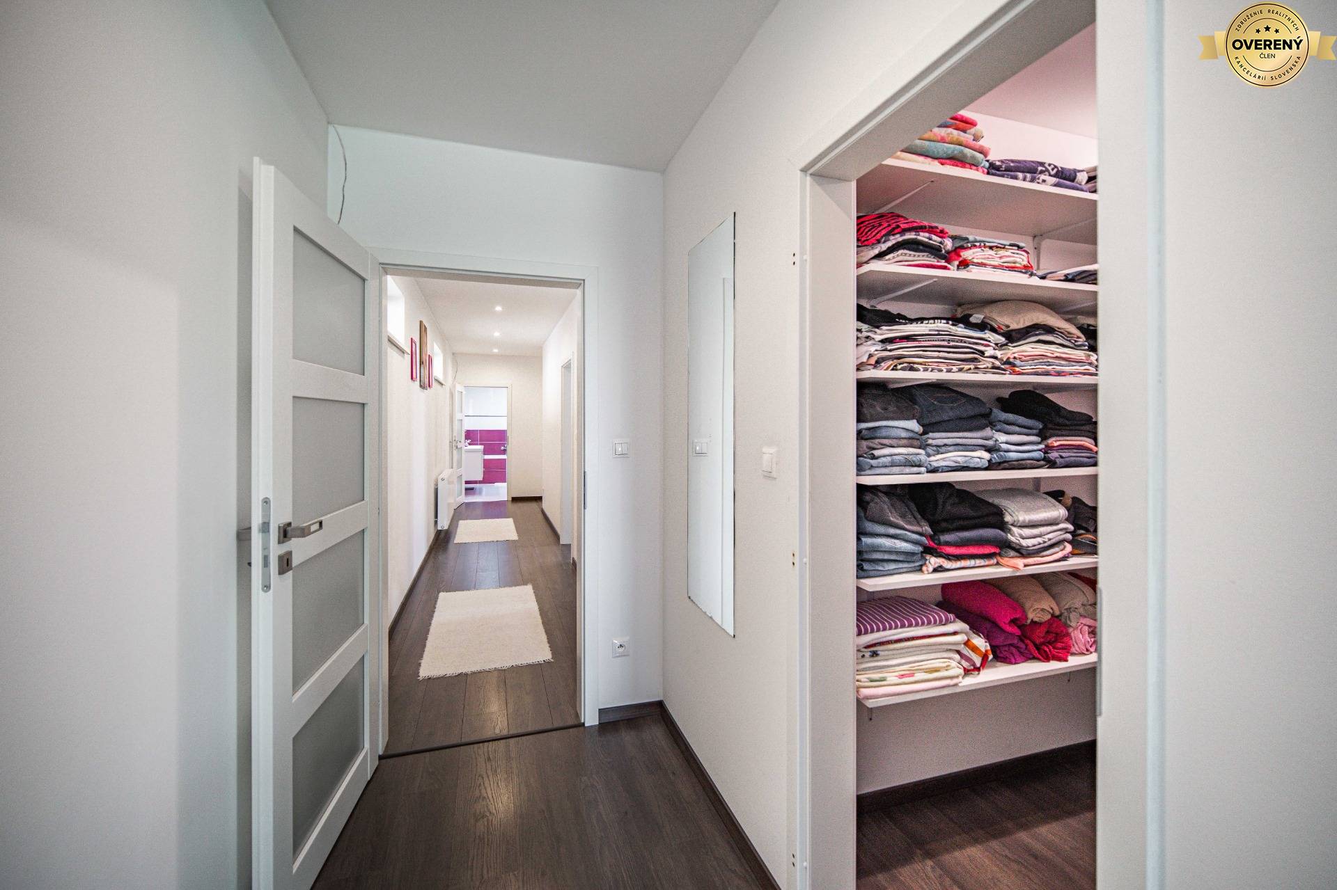 Rodinný dom na predaj Limbach centrum - šatník