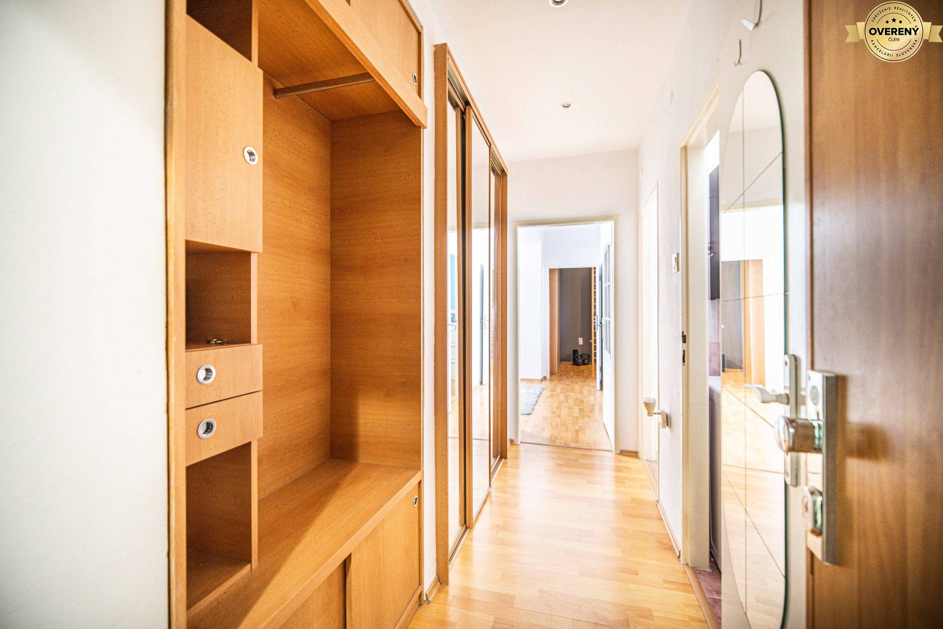 3-izbový byt na predaj Pezinok - vchod