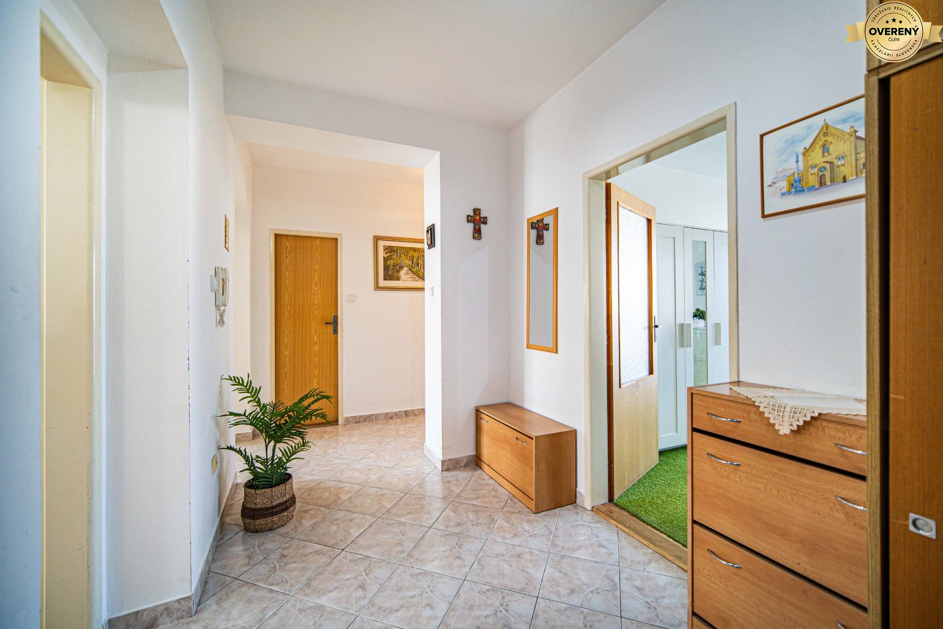 4-izbový byt na predaj - predsieň