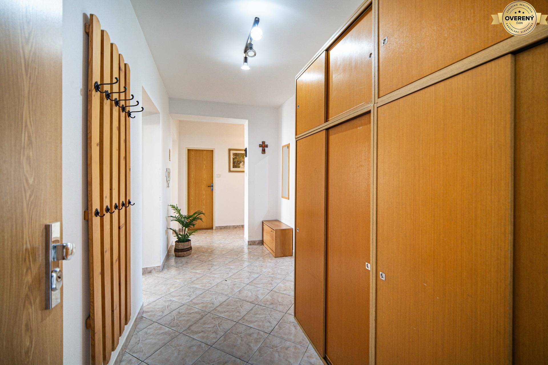 4-izbový byt na predaj - vstup