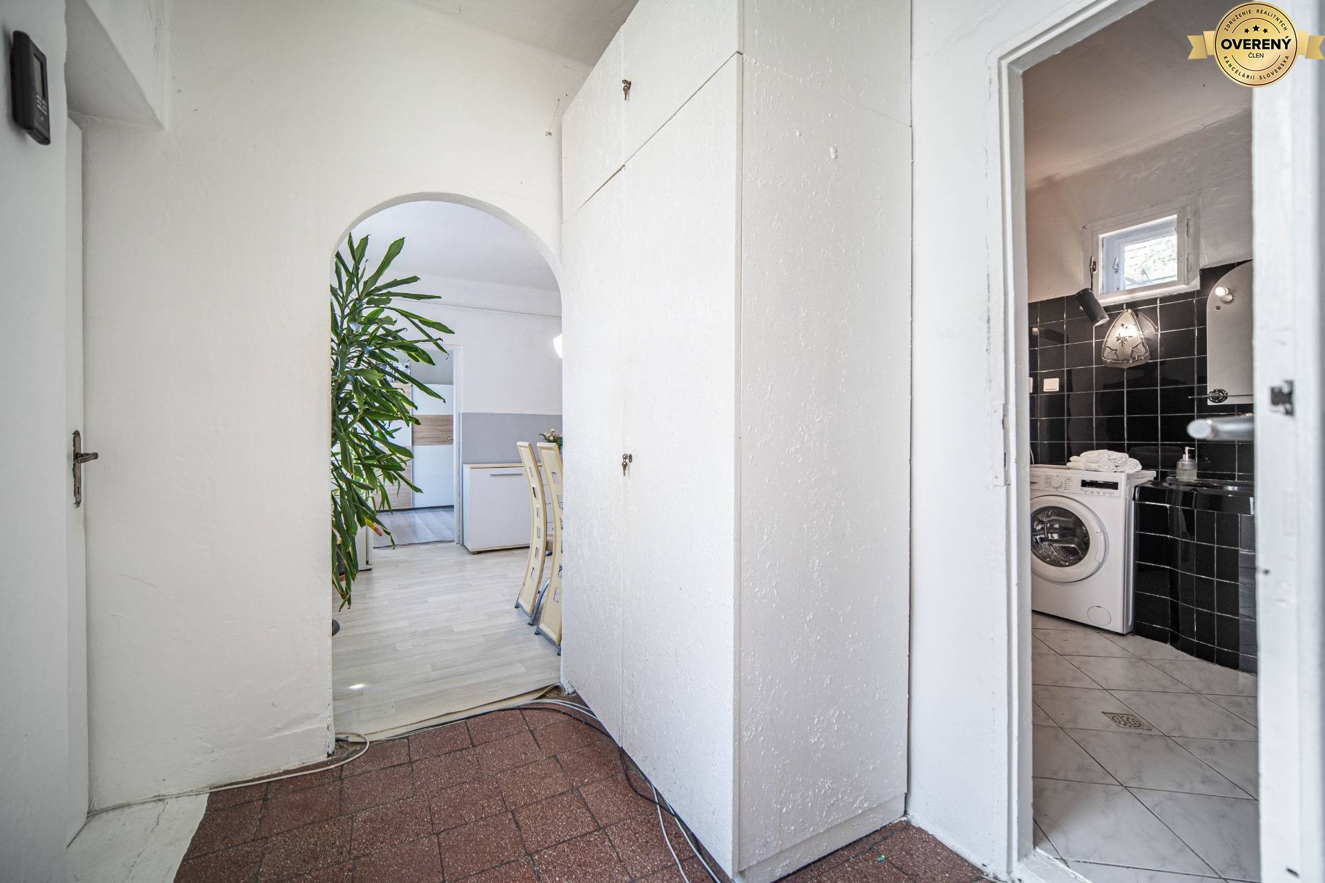 Rodinný dom na predaj Pezinok - chodba