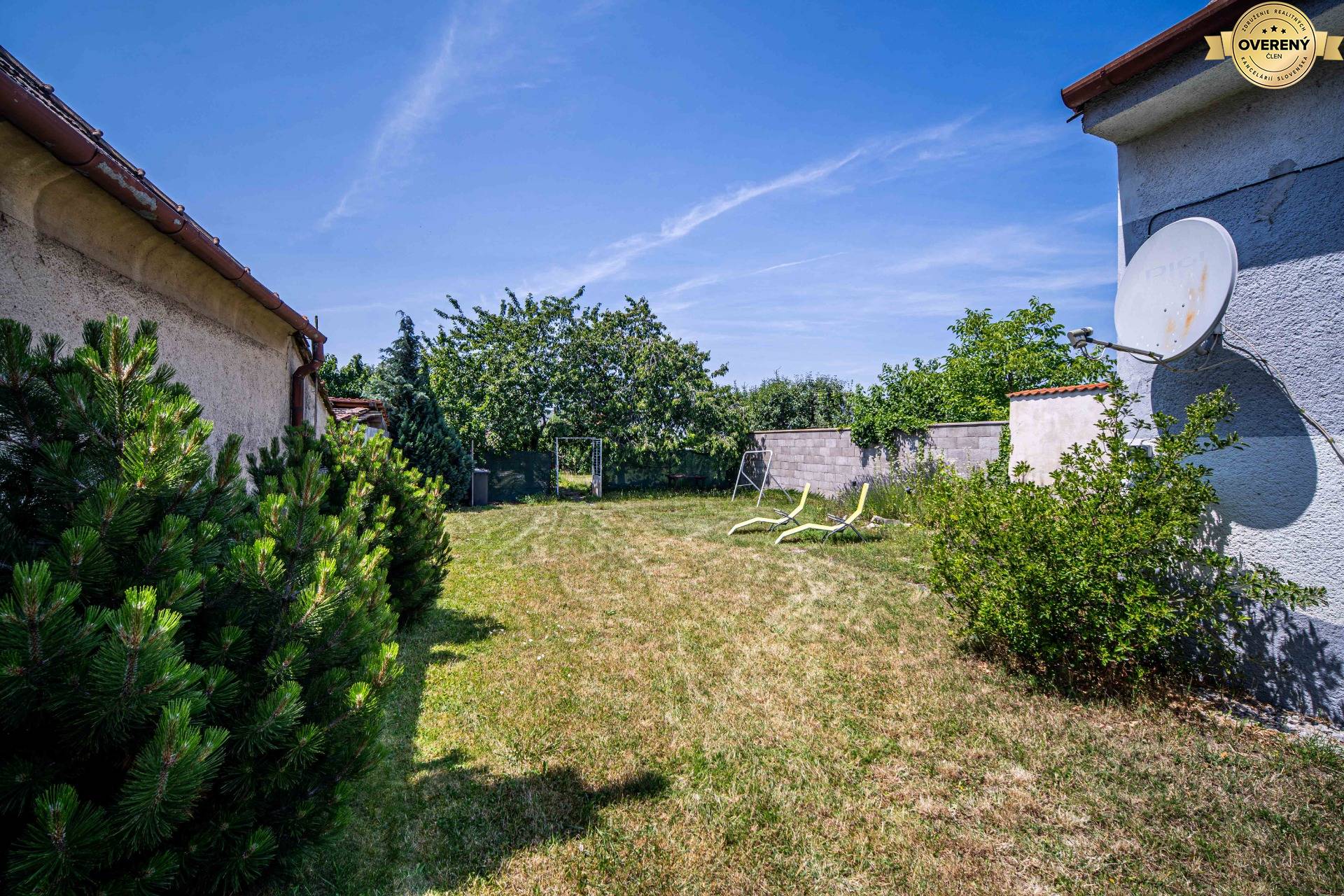 Rodinný dom na predaj Pezinok - záhrada