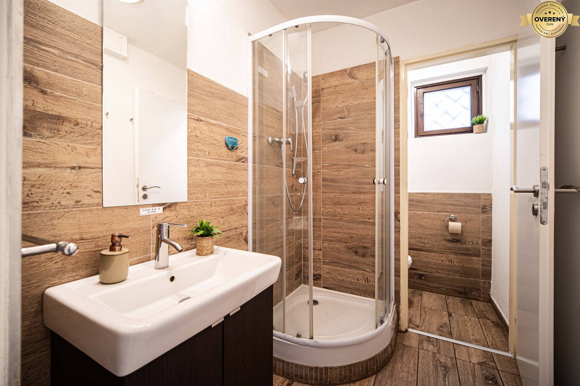 Chata v Slnečnom údolí na predaj, Pezinok