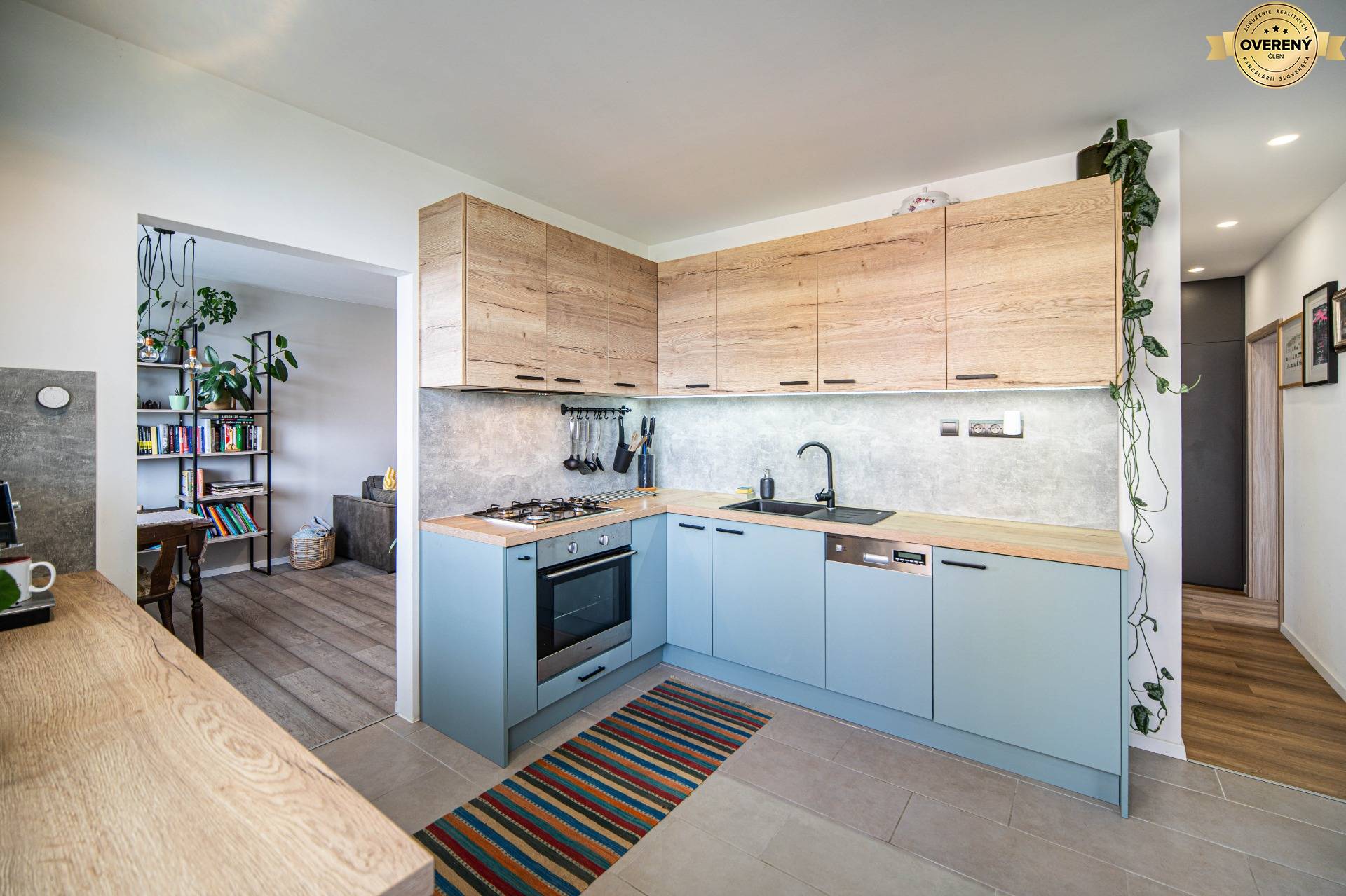 3i byt na predaj Pezinok - kuchyňa