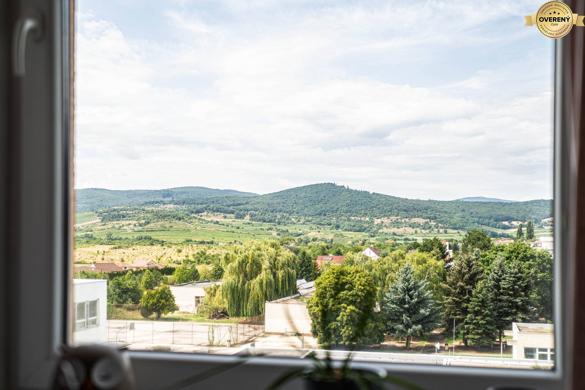 3i byt na predaj Pezinok - výhľad