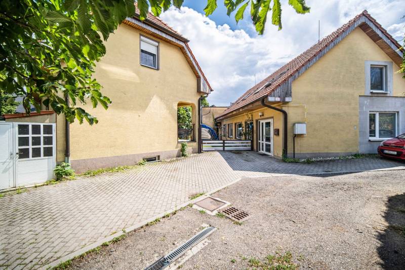 Rodinný dom Bratislava Nové Mesto - dvojdom