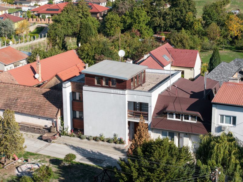 Rodinný dom na predaj - Vinosady