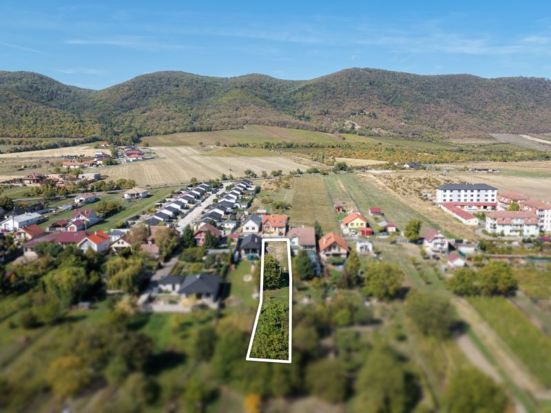 Stavebný pozemok na predaj - Dolné Orešany
